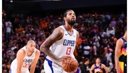  快船乔治复出首战砍下28+8+6  